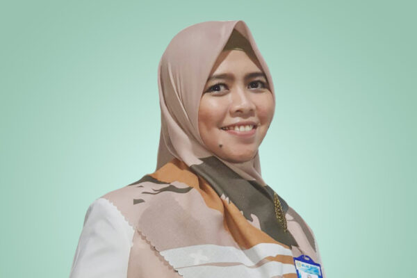 dr. Istinganah Noviana, Sp.KFR