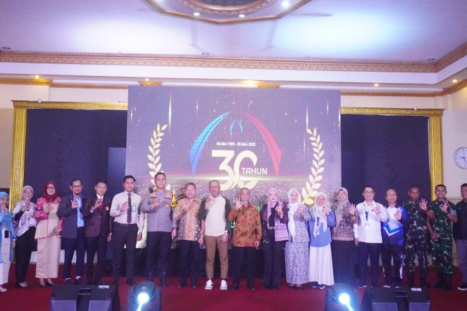 30 TAHUN RS AR BUNDA PRABUMULIH, GAGAS TEMA TANGGUH BERKARYA MAJU BERSAMA